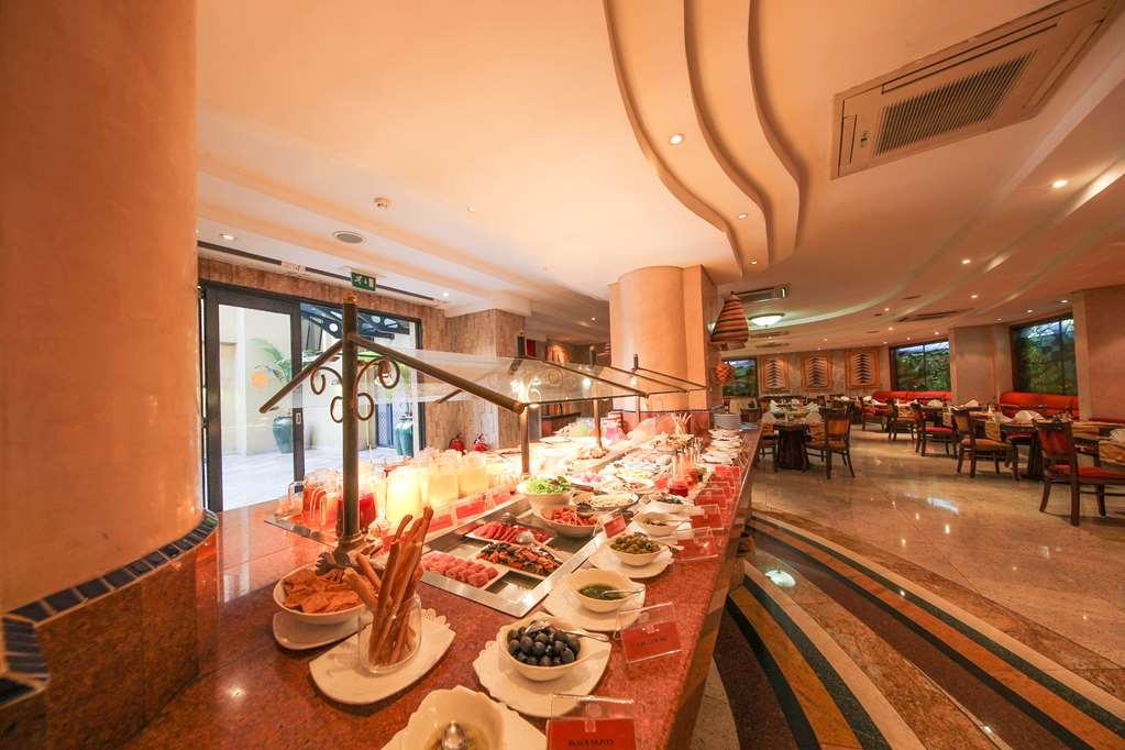 Kigali Serena Hotel Étterem fotó